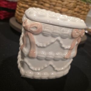 White Ceramic Heart Candle with Pink Bows